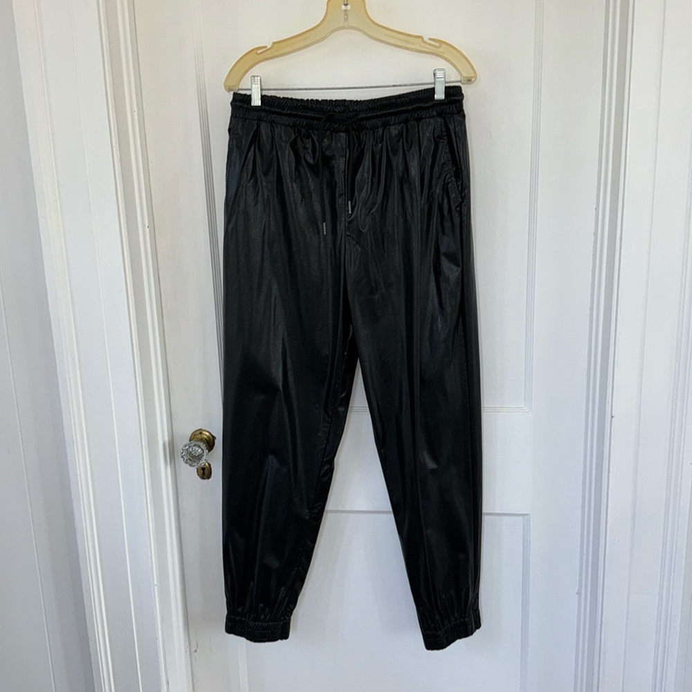 Pleather joggers SZ L 30" inseam, side pockets, EUC
